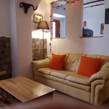 Casa En La Plaza, Hinojares - Ideal For Exploring The Area Ngoại thất bức ảnh